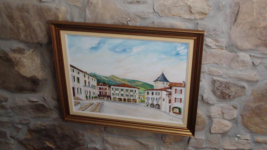 Hotel Pikassaria Sare Dış mekan fotoğraf